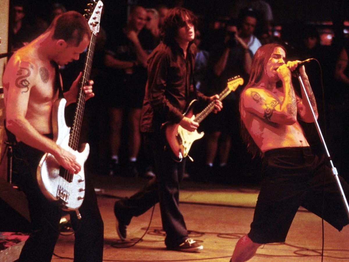 RHCP tocando Soul to Squezze